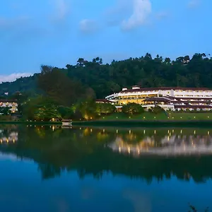 Cinnamon Citadel Hotell