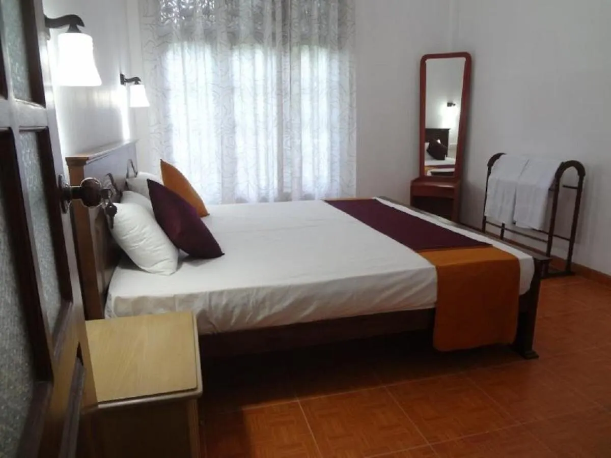 Holiday home 4 Rooms Fully Furnished House For Rent Kandy Sri Lanka