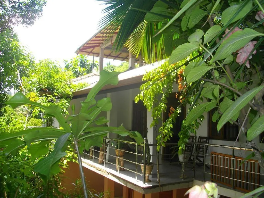 4 Rooms Fully Furnished House For Rent Kandy 0*,